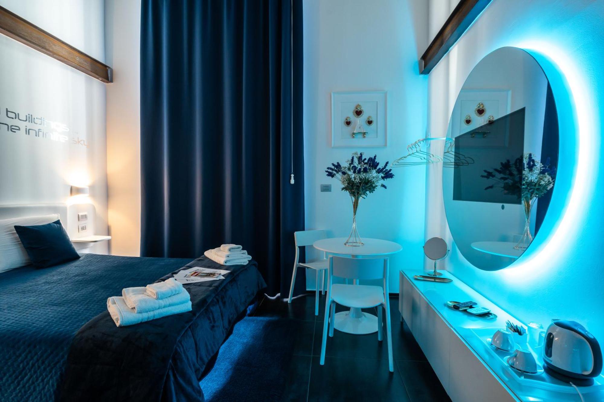 Bed and Breakfast Skyhouse Chiaia Nápoles Exterior foto